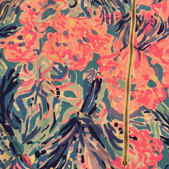 Lilly Pulitzer UPF 50+ Skipper Popover in Periwinkle Purple Fan Sea Pants Large - Picture 3 of 6